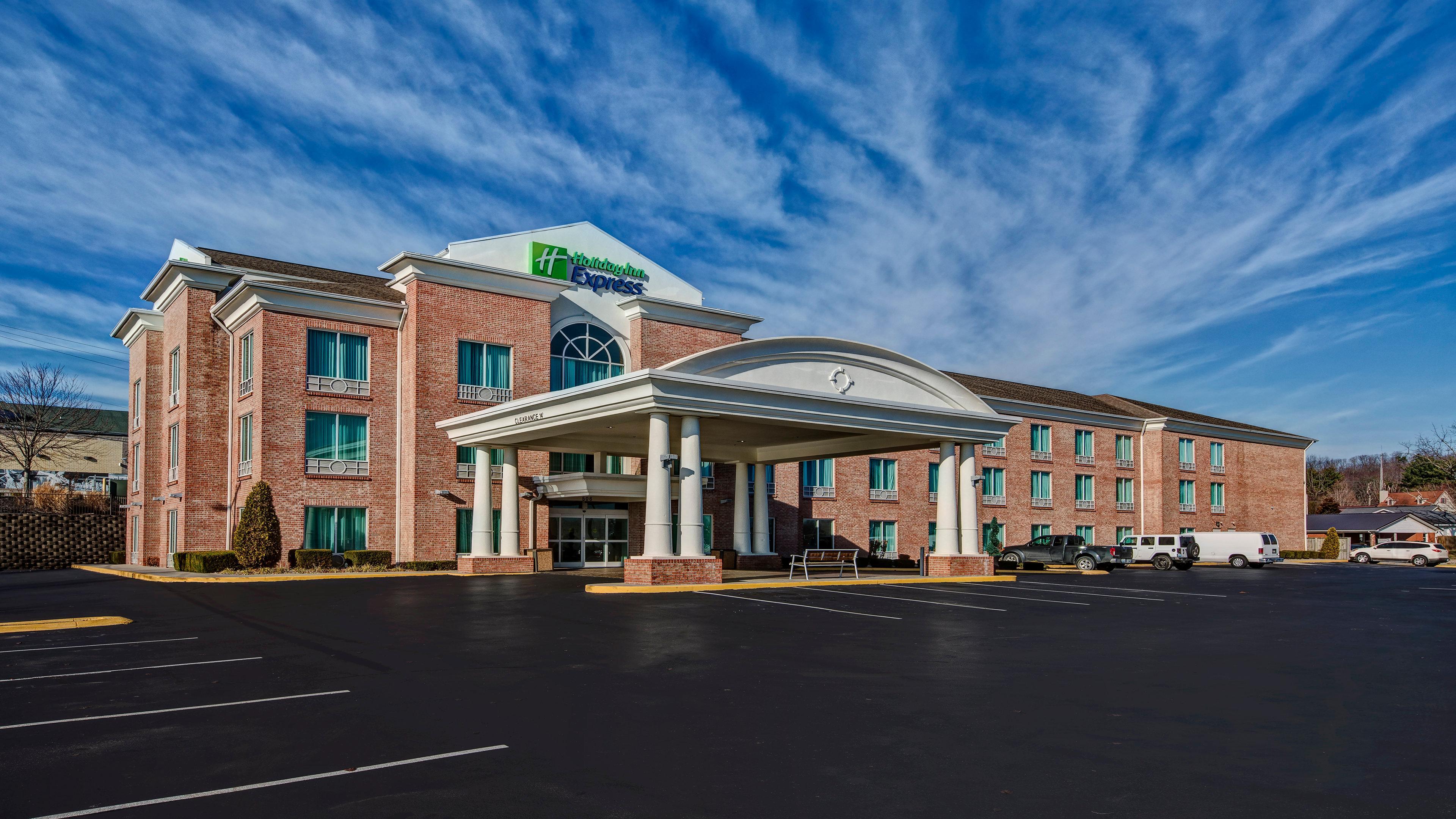 Holiday Inn Express Hotel & Suites London By Ihg Екстер'єр фото